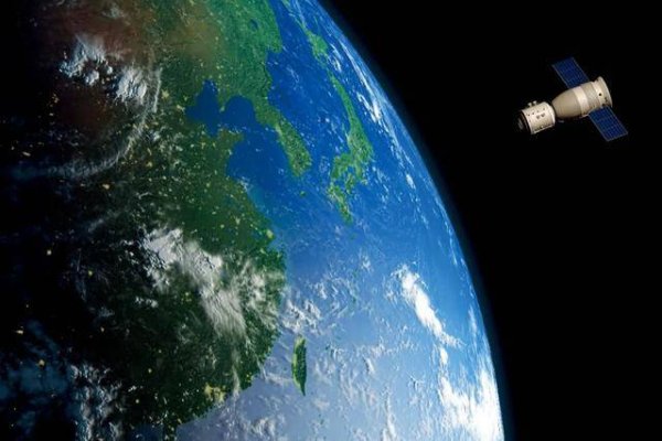 在线股票配资 应付卫星执法，给屋顶盖绿布模仿农田