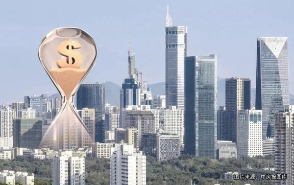 投资炒股配资 房企中报透出的市场冷暖：万科亏119亿元 金地集团亏37亿元